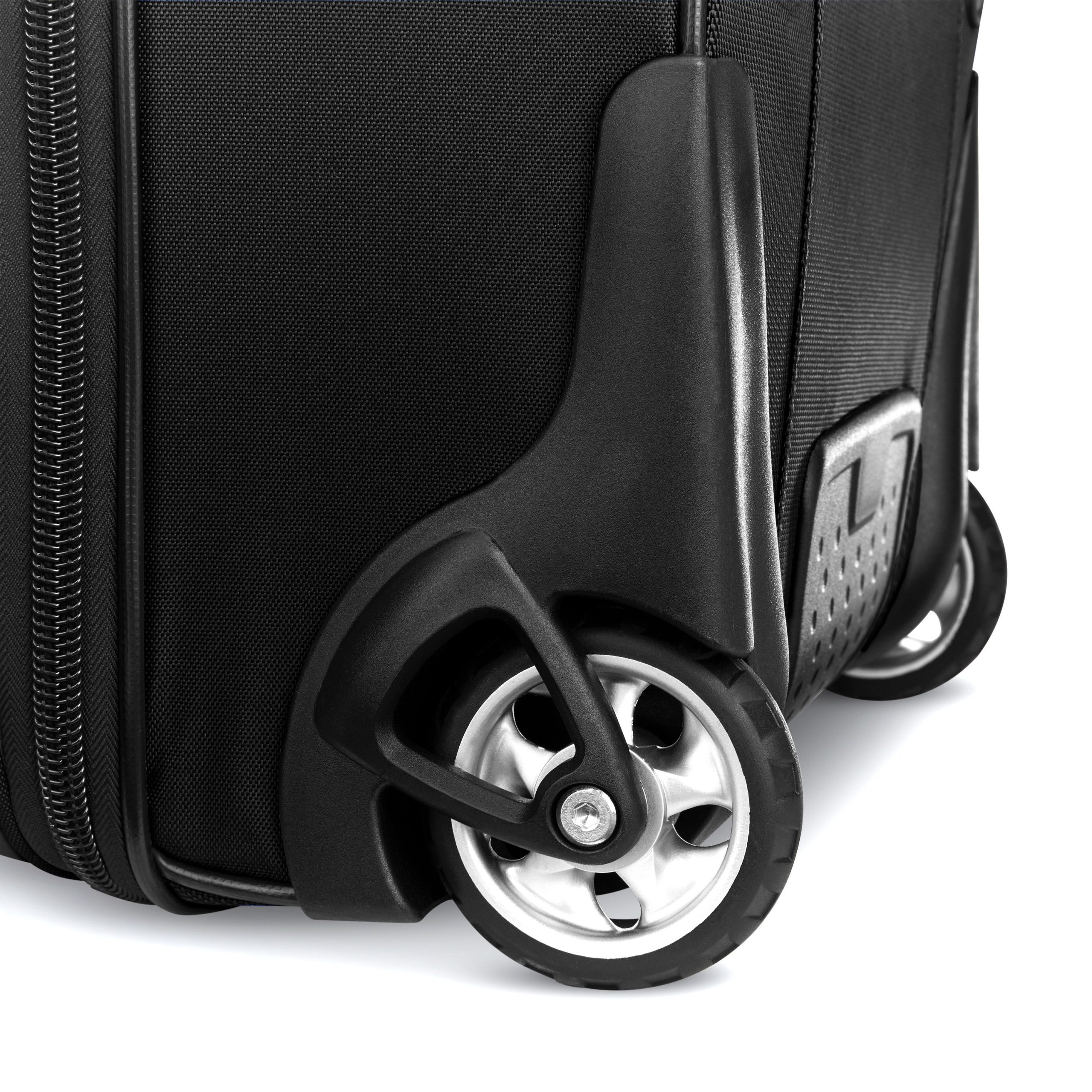 Detour 34" Wheeled Duffel New Black - Image 8