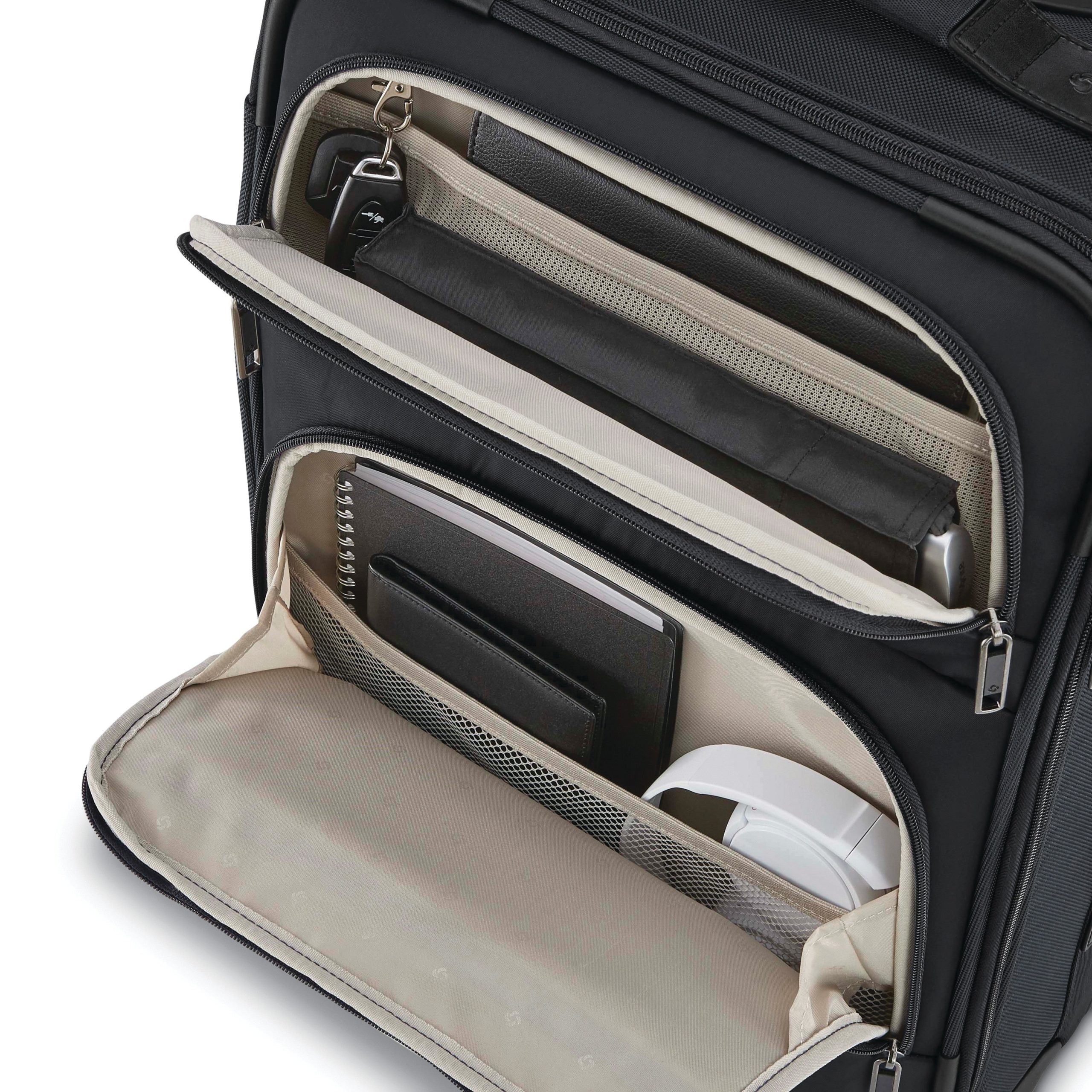 NuRoad Carry-On Spinner Black/Gunmetal - Image 5