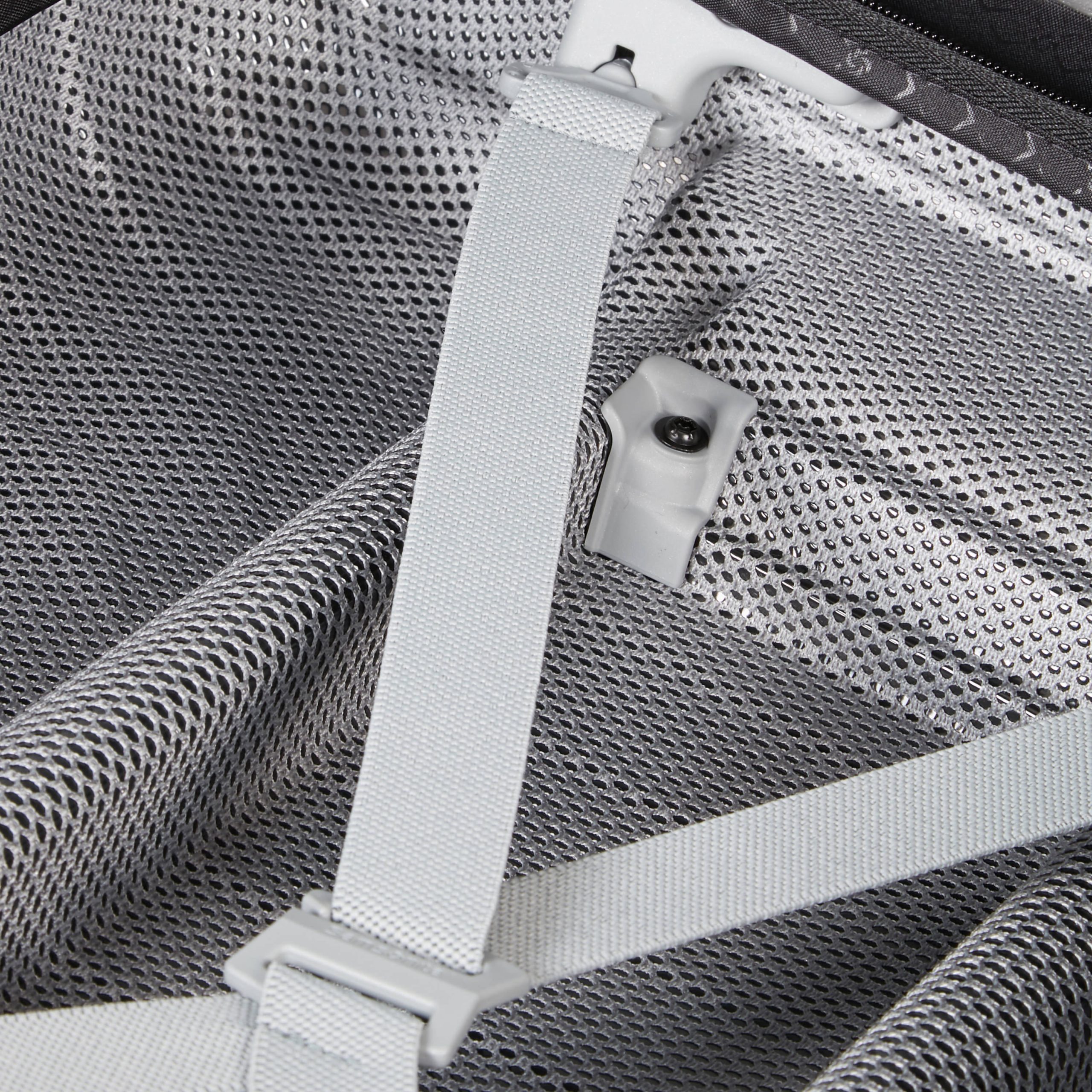 Proxis Global Carry-On Spinner Black - Image 8
