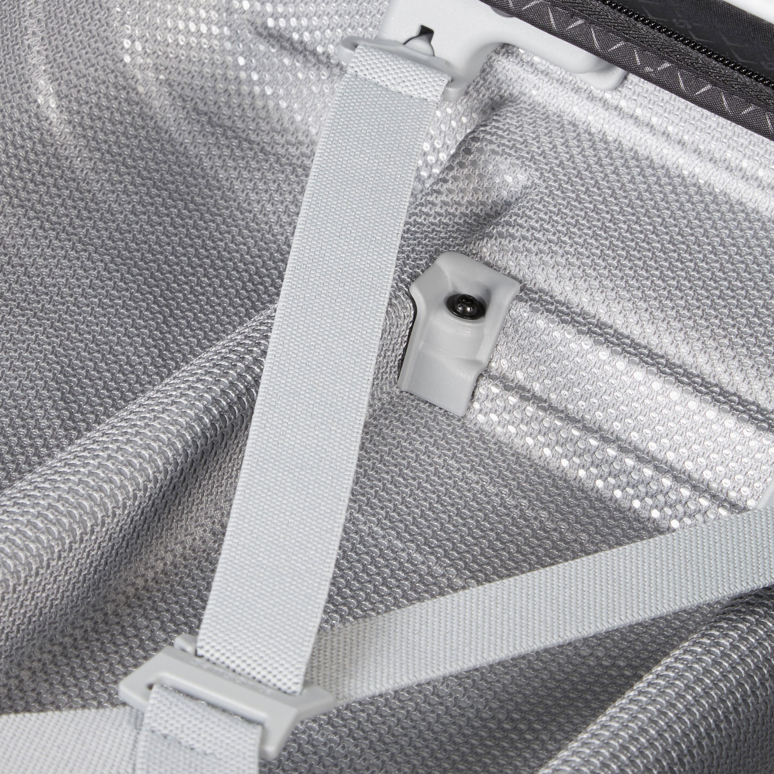 Proxis Global Carry-On Spinner Silver - Image 8
