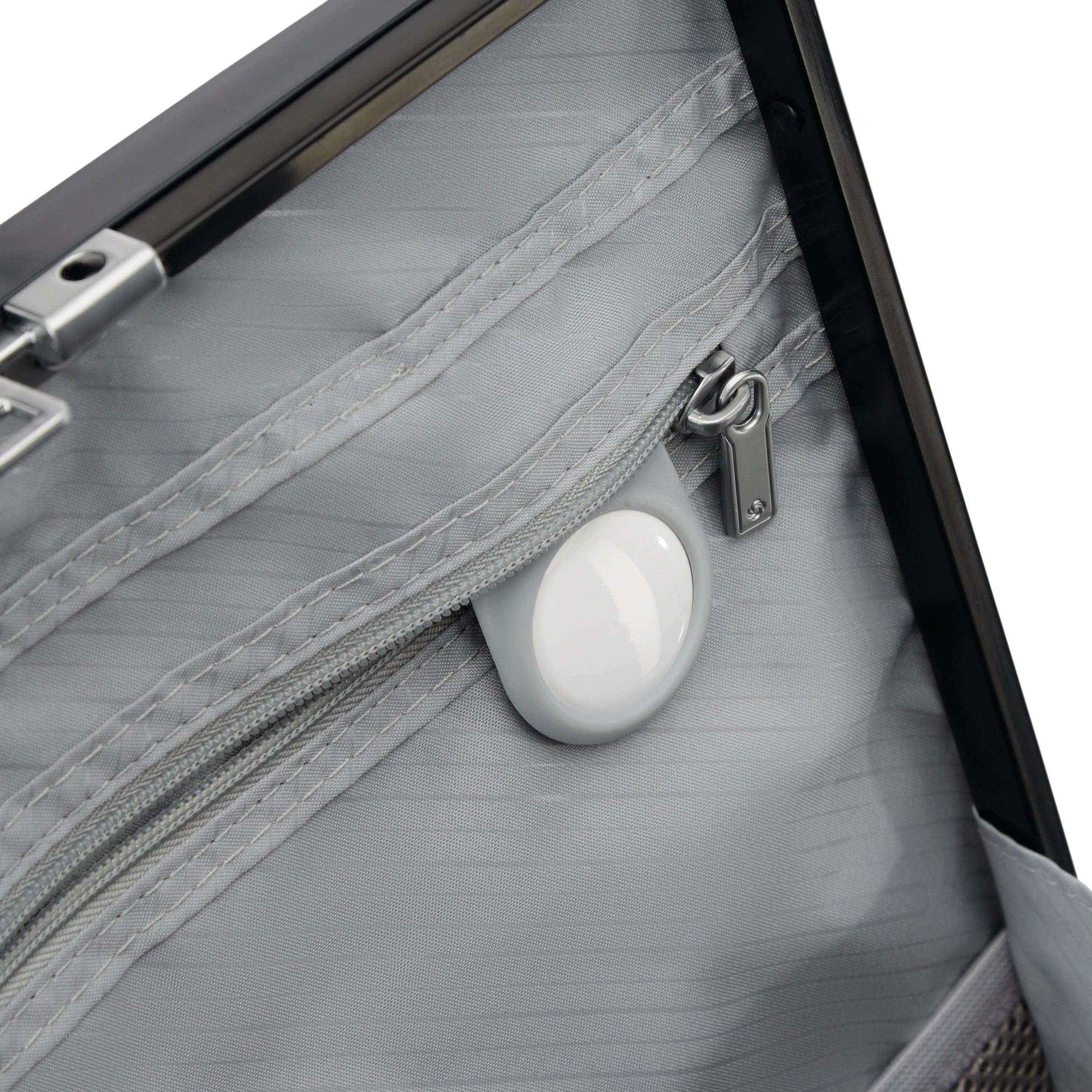 Elevation™ Plus Hardside Global Carry-On Spinner Midnight Blue - Image 8