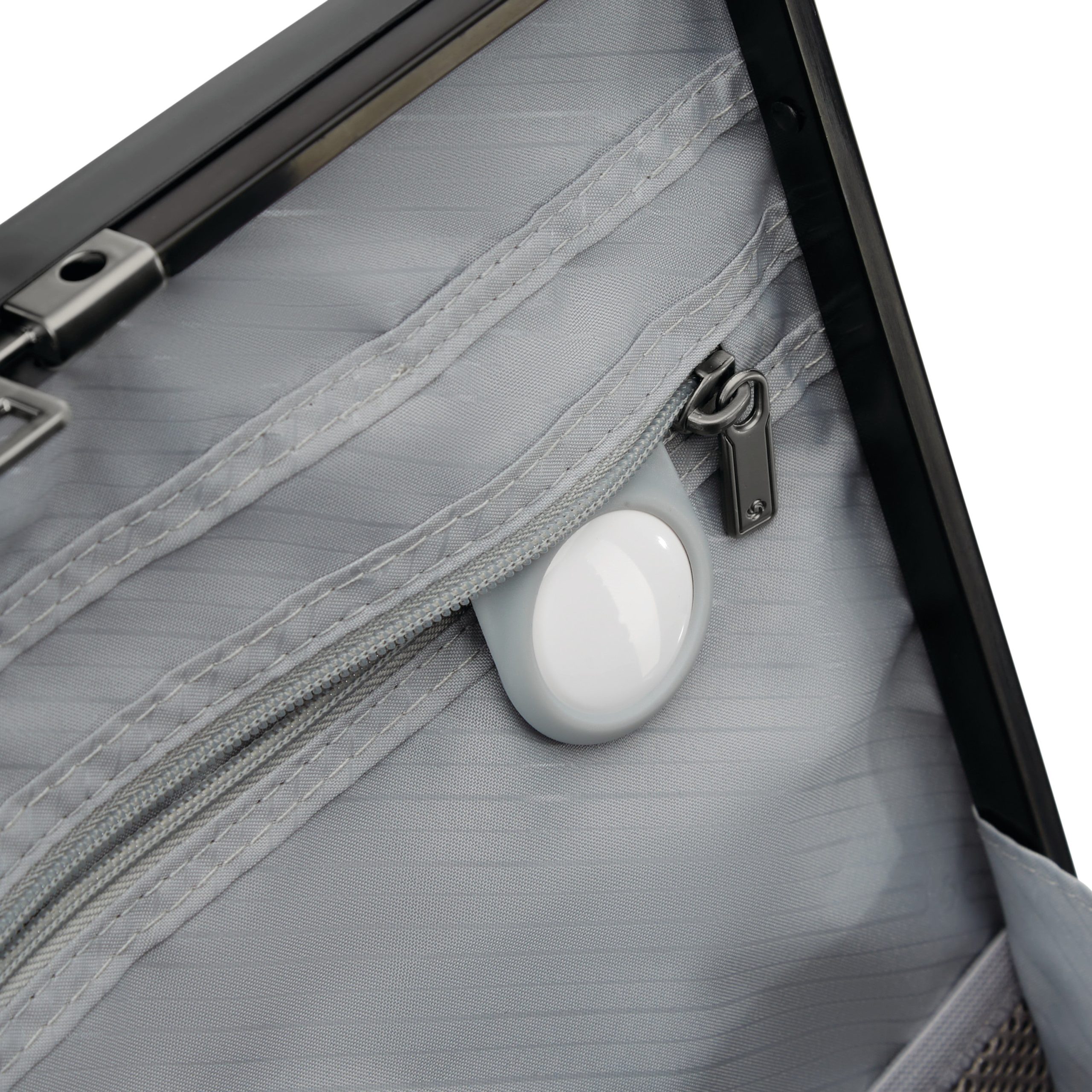 Elevation™ Plus Hardside Global Carry-On Spinner Triple Black - Image 9