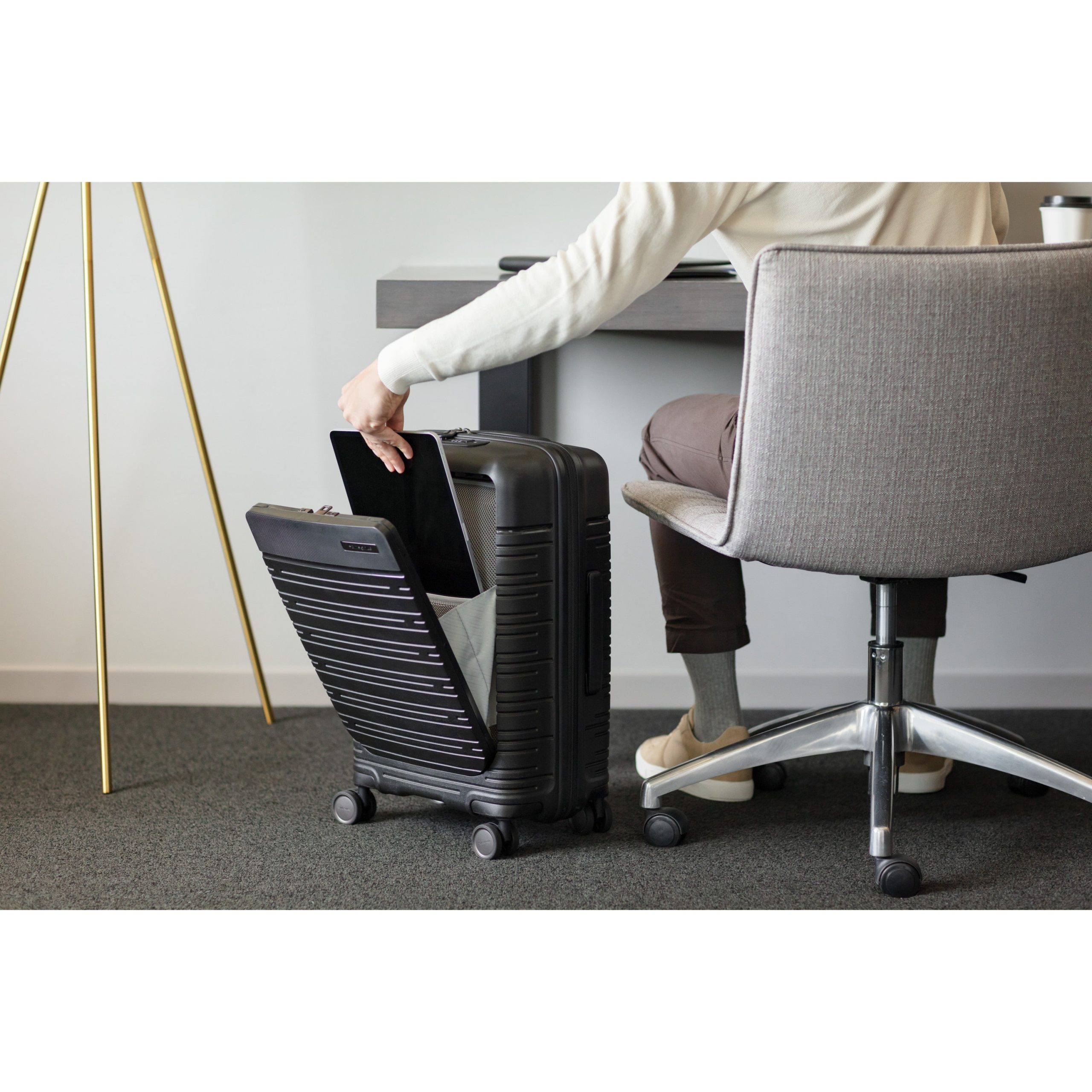 Elevation™ Plus Hardside Carry-On Pro Spinner Triple Black - Image 2