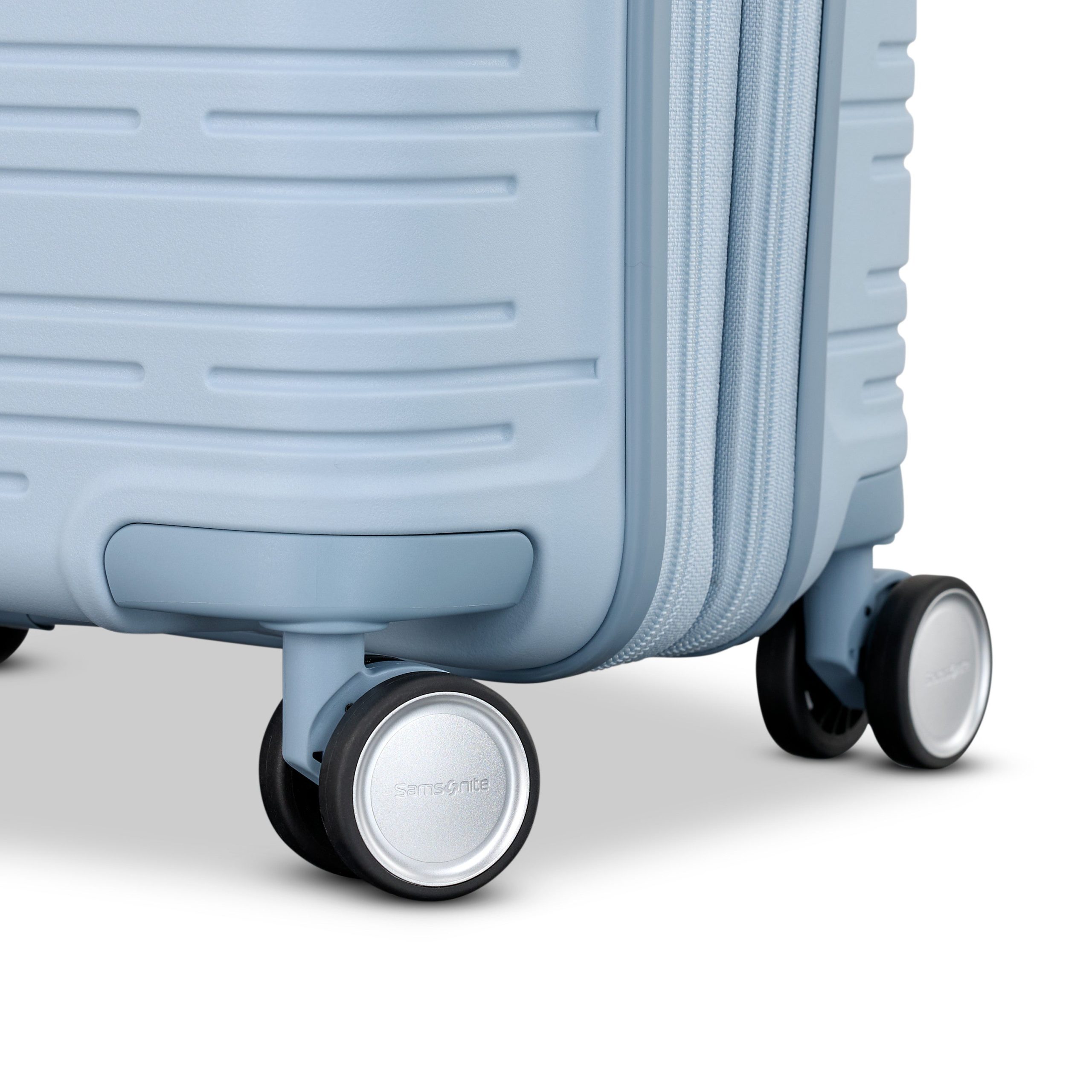 Elevation™ Plus Hardside Large Spinner Soft Blue - Image 8