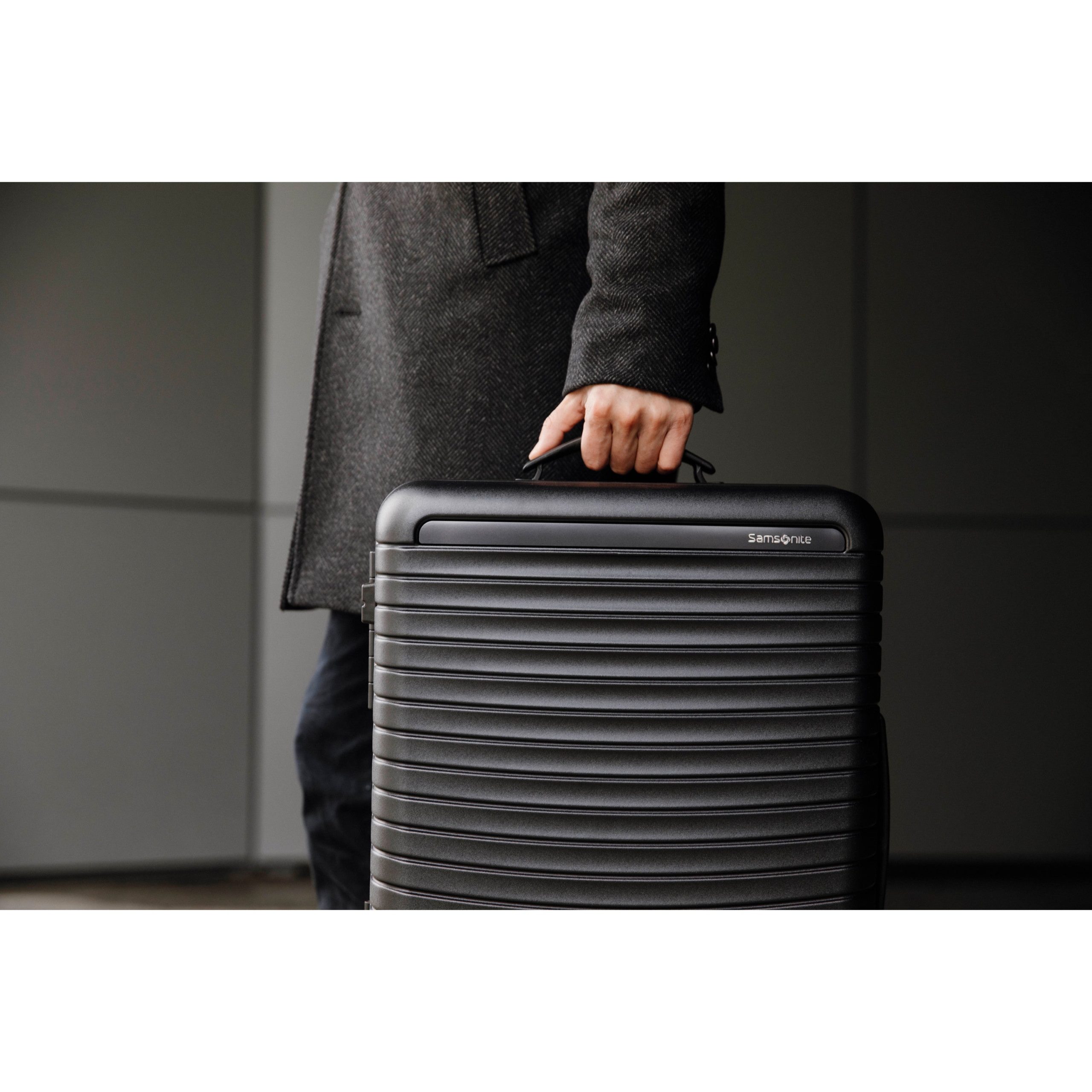 Framelock Max Carry-On Spinner Asphalt Black - Image 7
