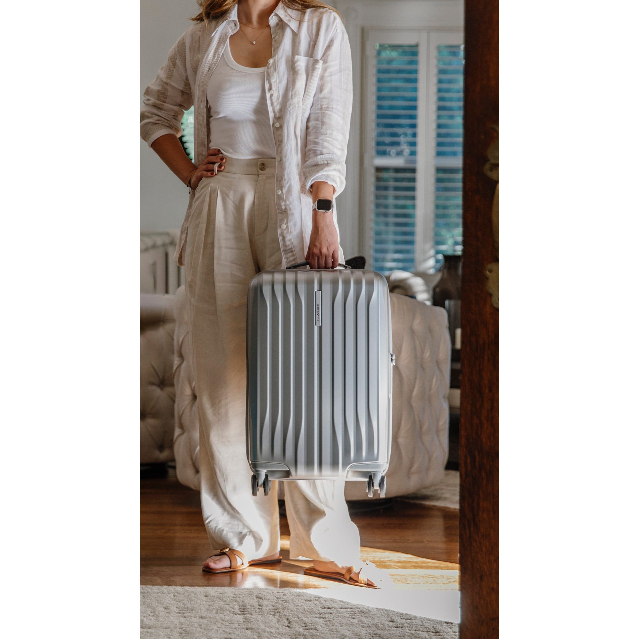 UpLIFT Hardside Carry-On Spinner Phantom Black - Image 7