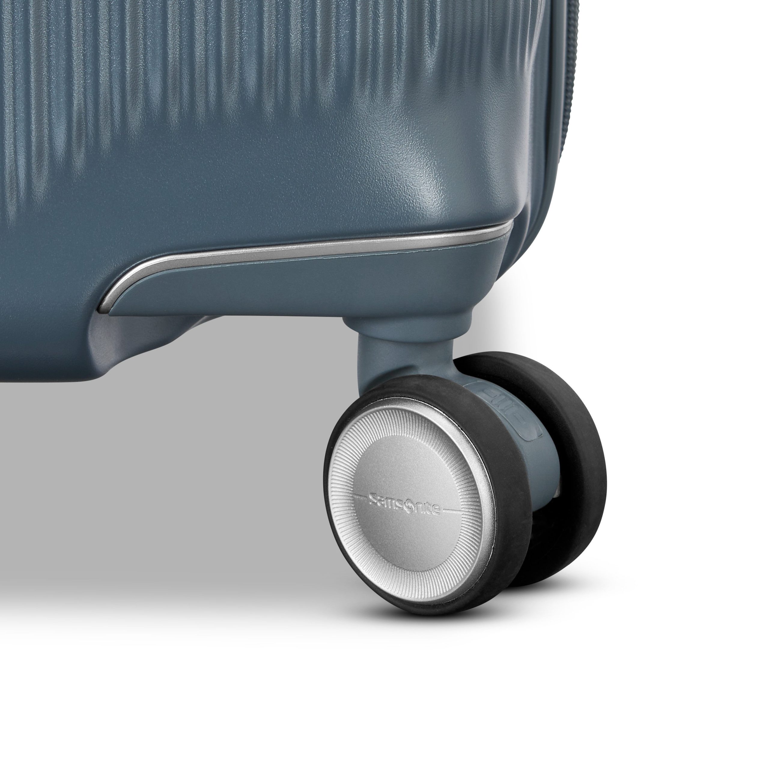 Silhouette 18 Hardside Medium Spinner Metallic Silver - Image 9