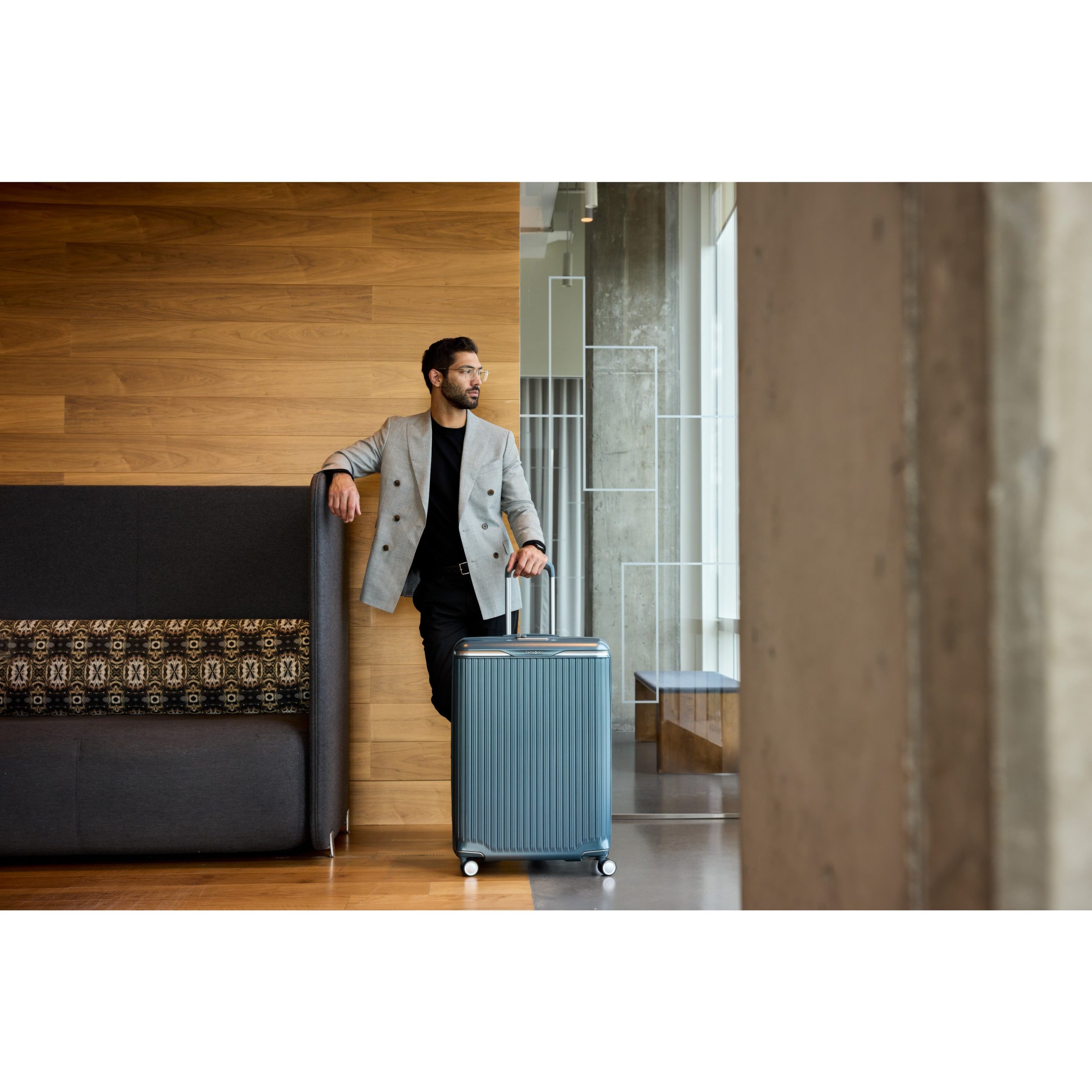 Silhouette 18 Hardside Large Spinner Deep Navy - Image 10