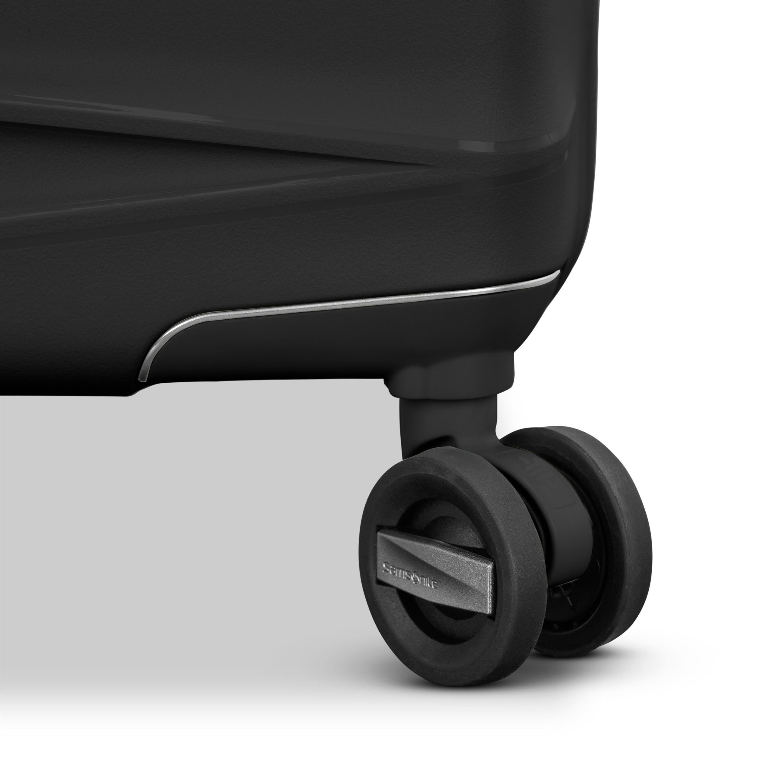 Venue X Carry-On Spinner After Dark - Image 10